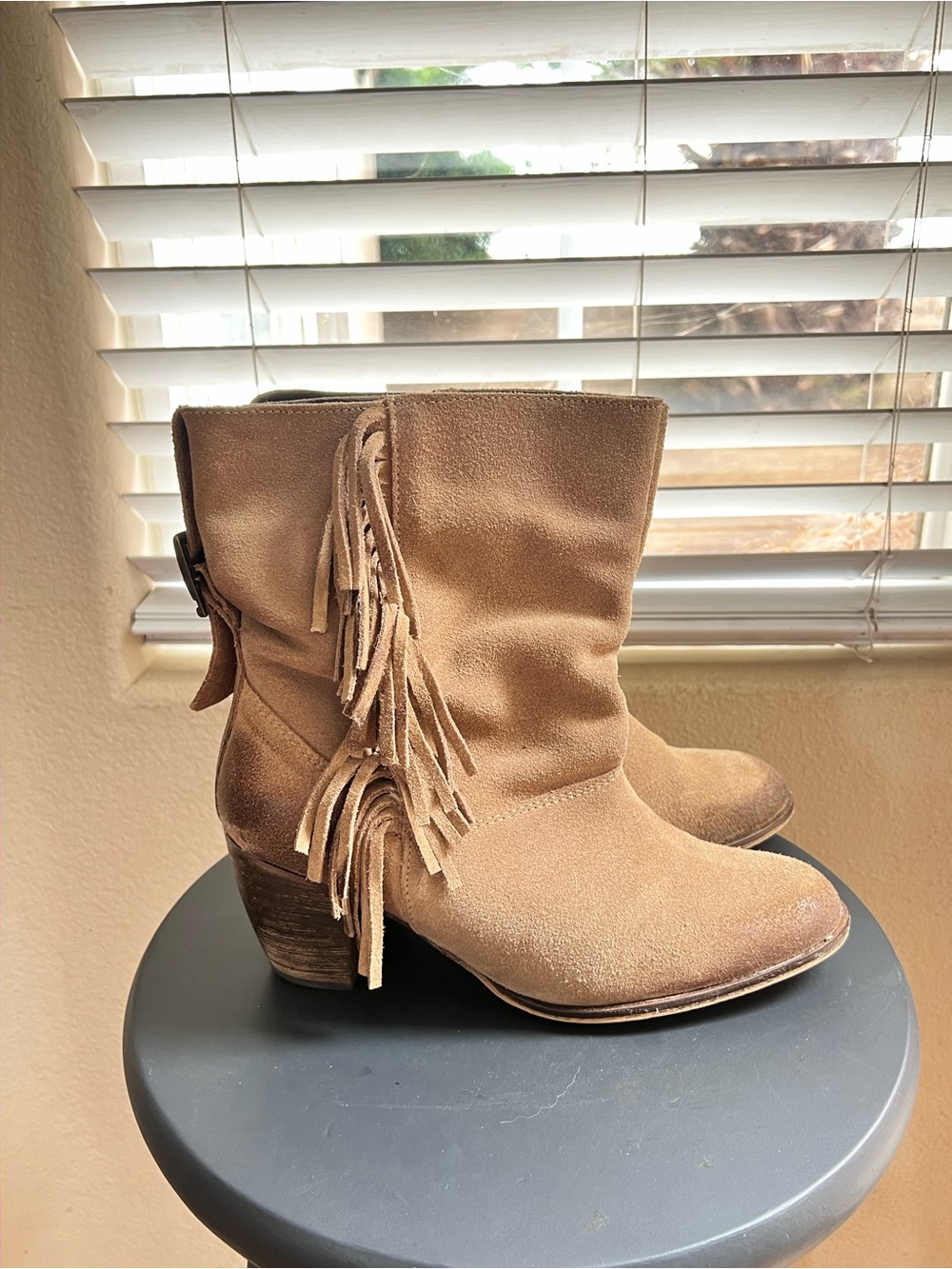 Steve Madden Tan Suede Fringe Ankle Boots